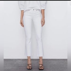 NWT Zara Cropped Flare Jeans White Color Size 10 (42)